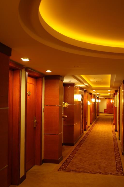 Yinhe Dynasty Hotel Chengdu Exterior foto